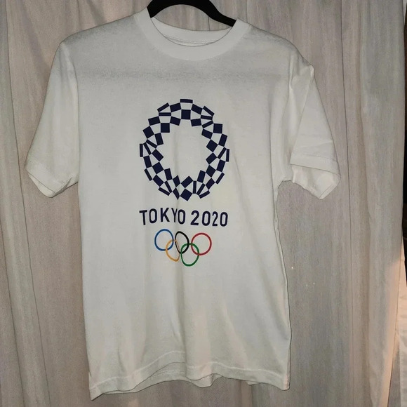 New Tokyo 2020 olympics Shirt Size Small
